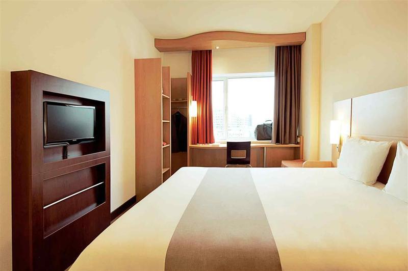 Ibis Budget - Porte De Bagnolet Kültér fotó