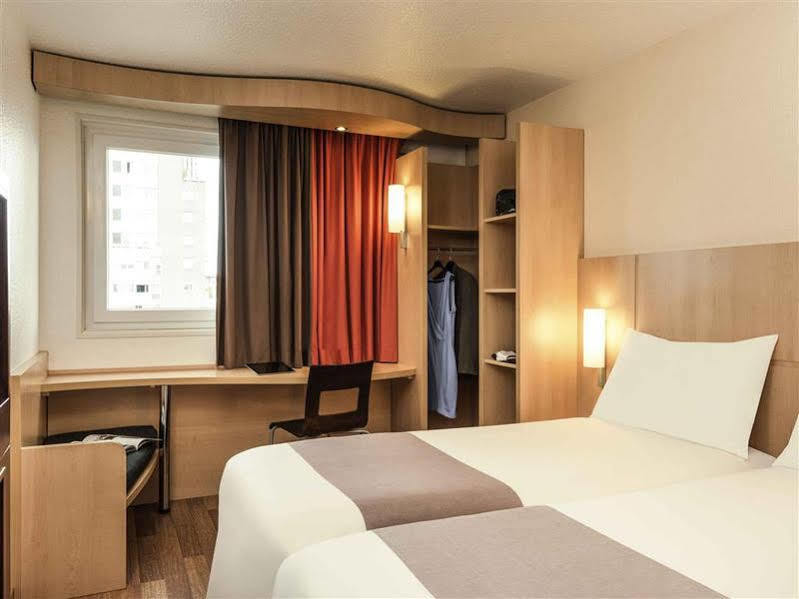 Ibis Budget - Porte De Bagnolet Kültér fotó