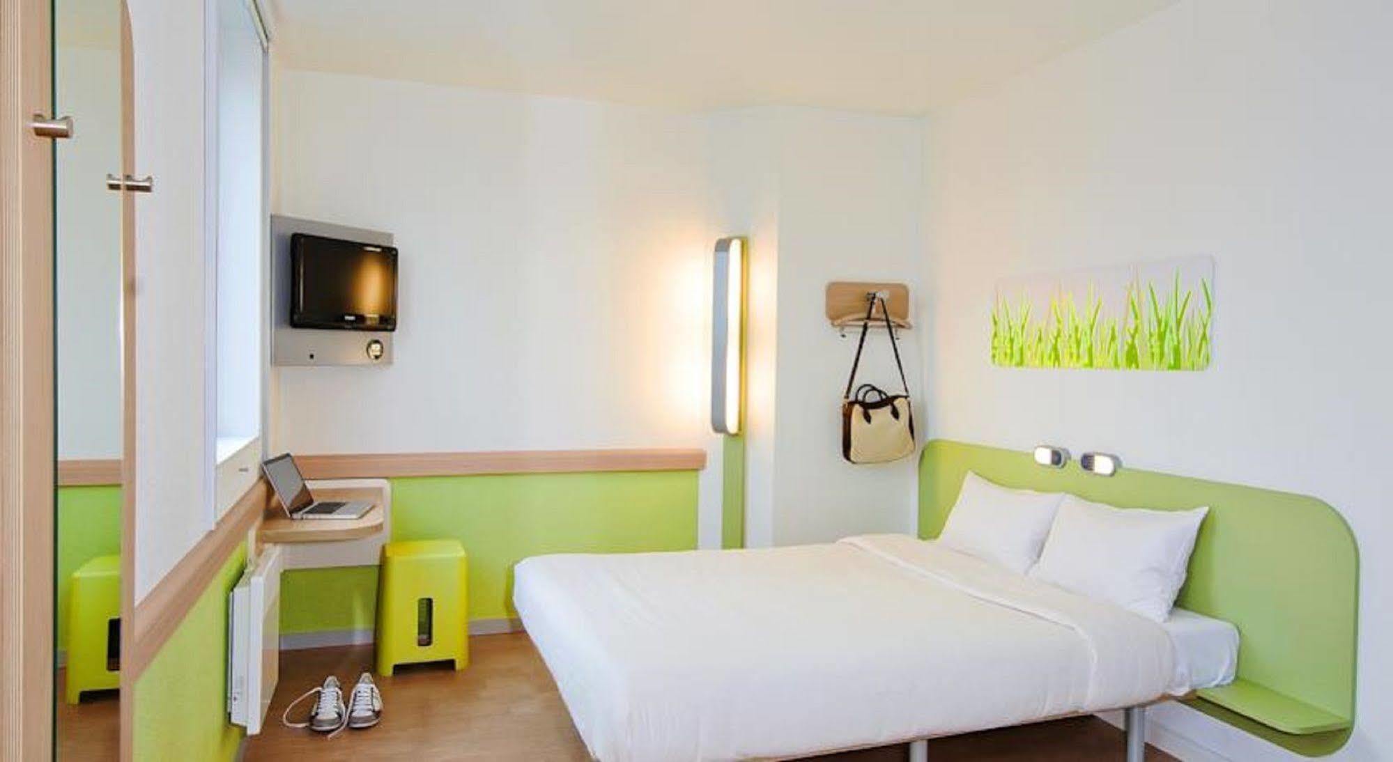 Ibis Budget - Porte De Bagnolet Kültér fotó