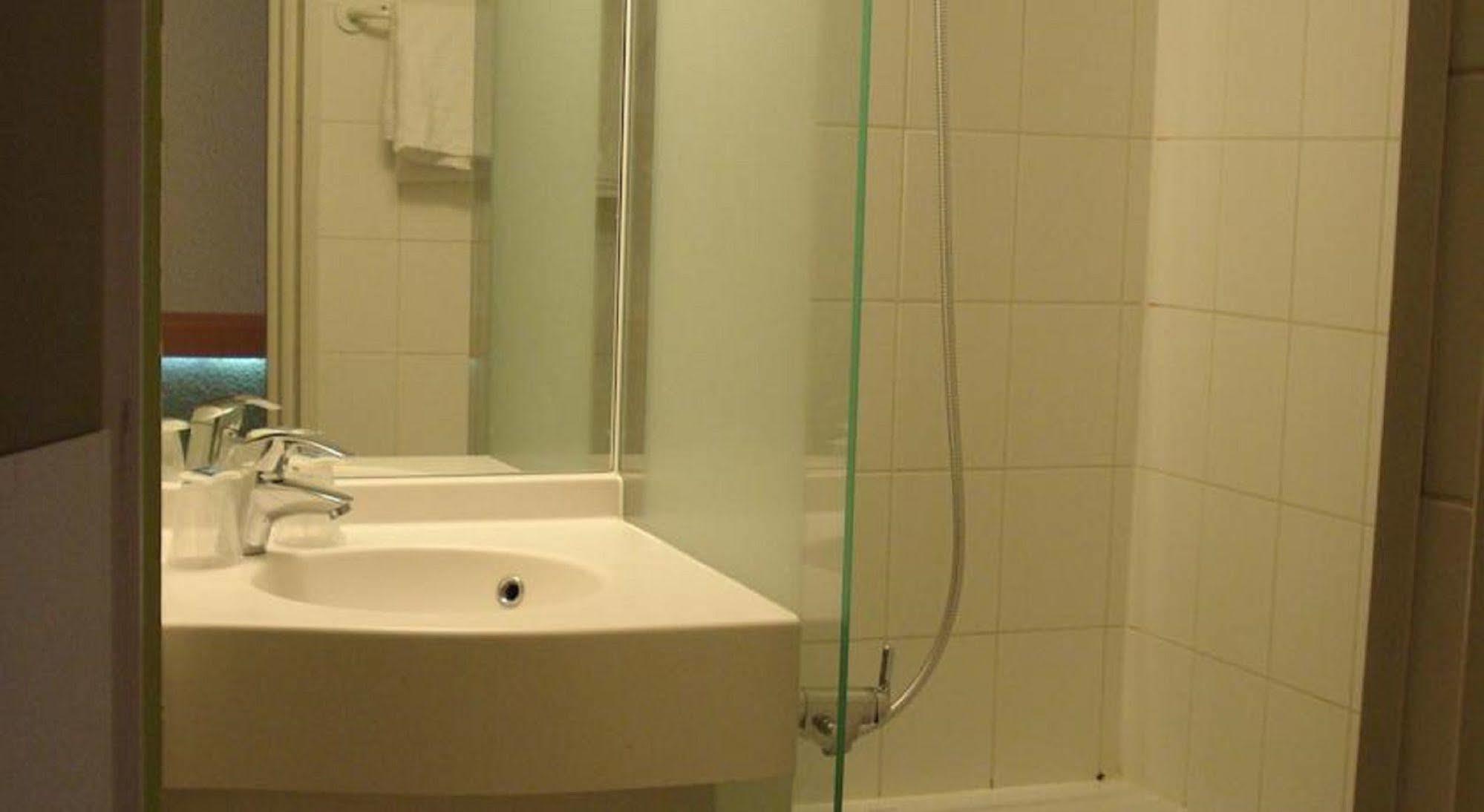 Ibis Budget - Porte De Bagnolet Kültér fotó